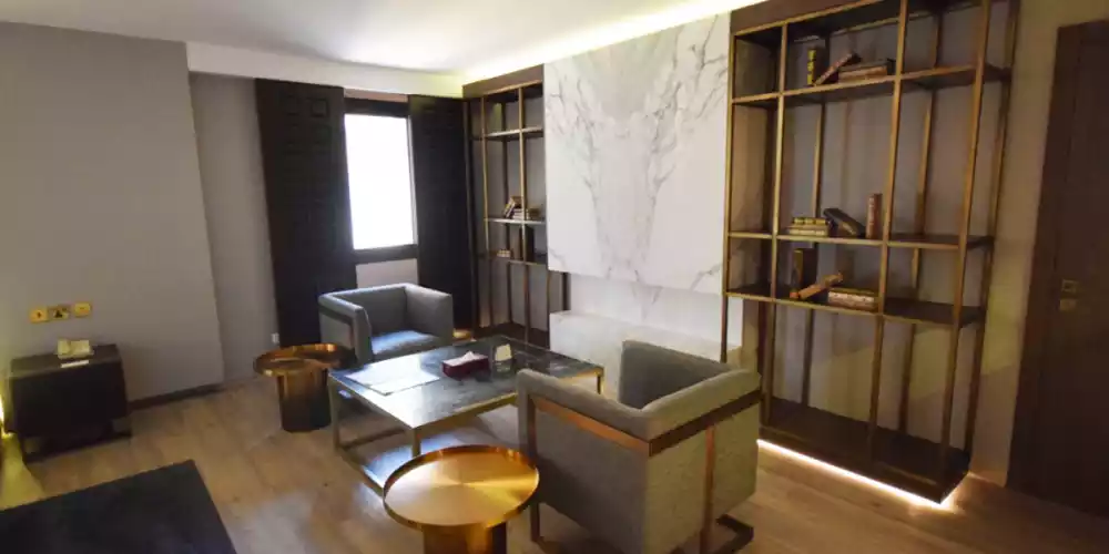 img-07fe7f920a6c06c2c2b9cfe3f24f1f0f